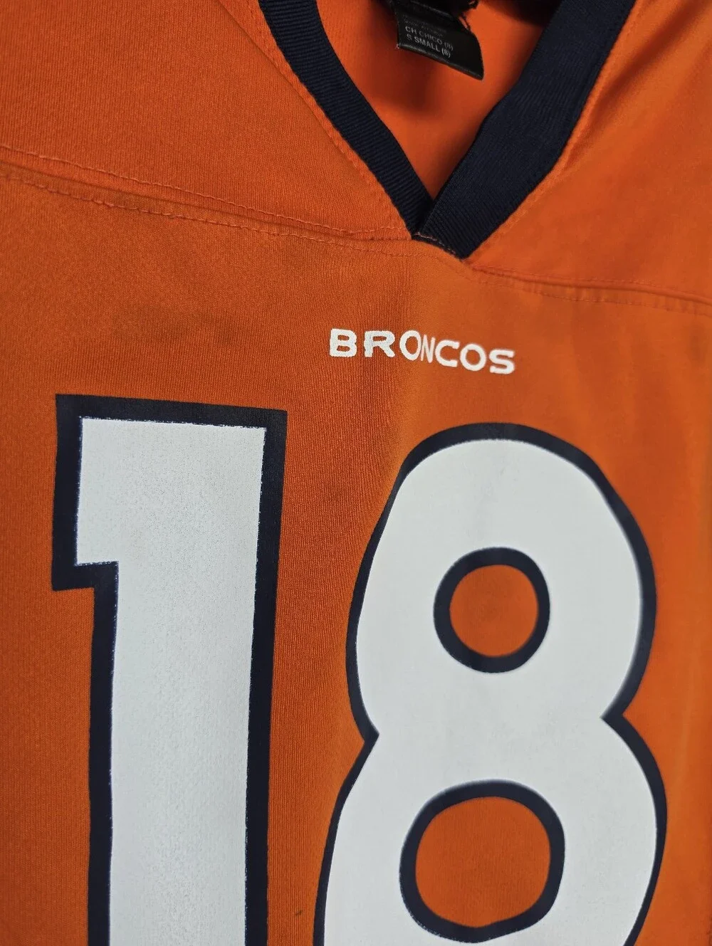 Denver Broncos Peyton Manning #18 NFL jersey in YOUTH Small (8)